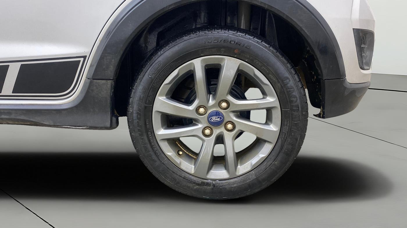 2021 Ford FREESTYLE TITANIUM 1.2 PETROL, Petrol, Manual, 28,600 km, Left Rear Wheel