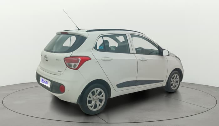 2017 Hyundai Grand i10 SPORTZ (O) 1.2 KAPPA VTVT, Petrol, Manual, 36,753 km, Right Back Diagonal