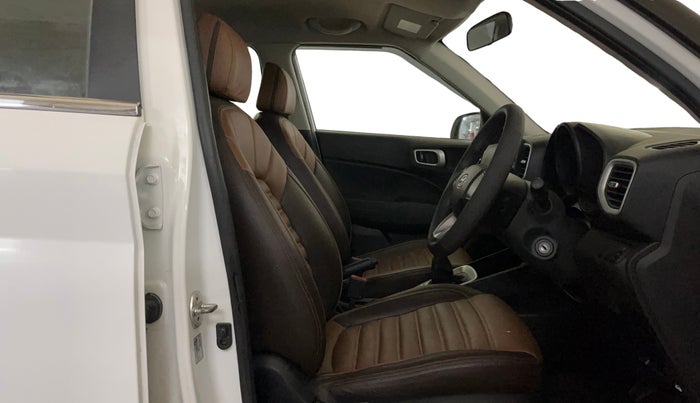 2021 Hyundai VENUE S 1.2, Petrol, Manual, 17,438 km, Right Side Front Door Cabin