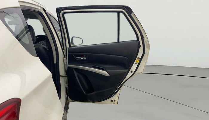 2016 Maruti S Cross ALPHA 1.6, Diesel, Manual, 79,778 km, RHS Rear Door