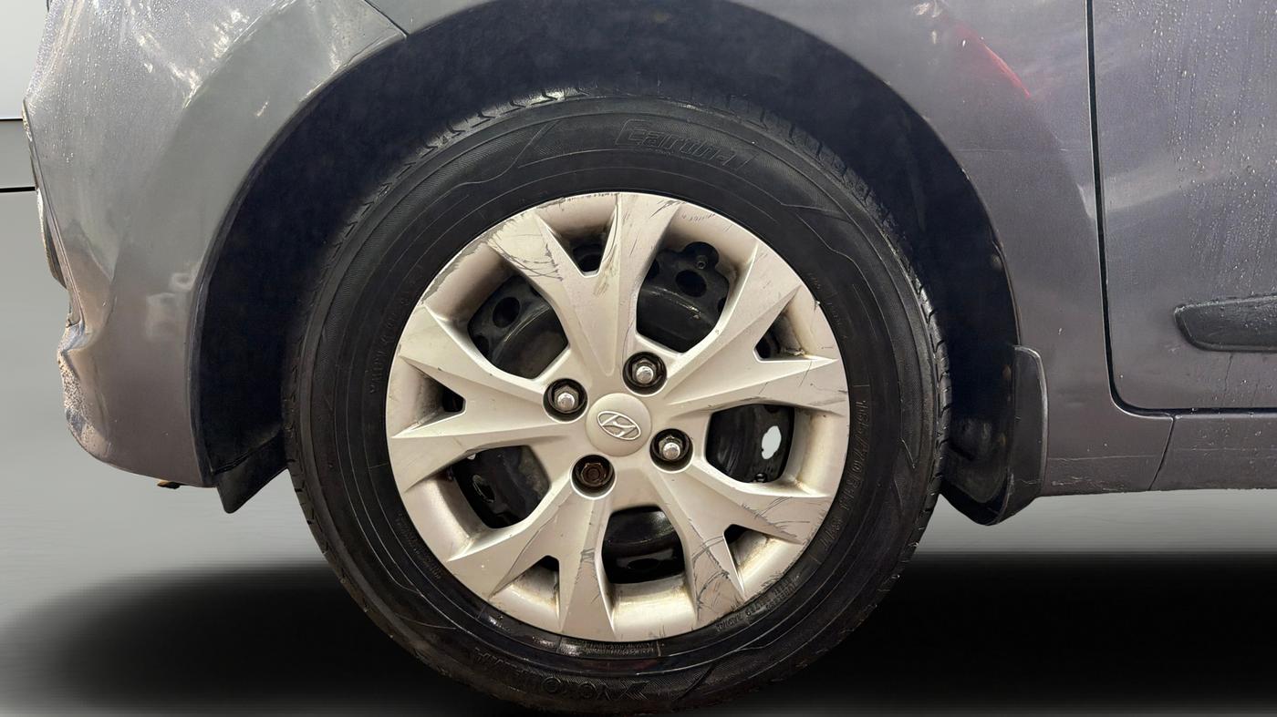 2015 Hyundai Grand i10 MAGNA 1.2 KAPPA VTVT, Petrol, Manual, 64,960 km, Left Front Wheel
