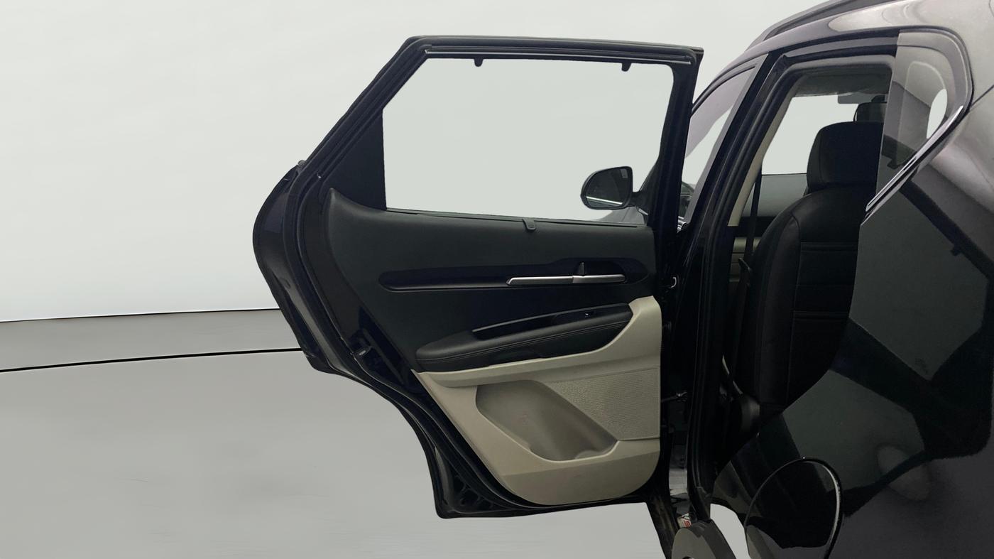 2021 KIA SONET HTX 1.5 AT, Diesel, Automatic, 1,38,639 km, LHS Rear Door