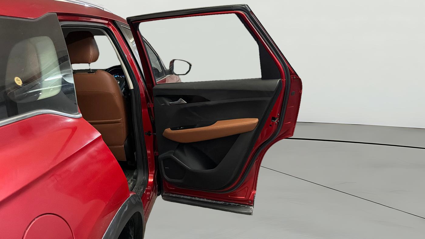 2020 MG HECTOR PLUS SHARP 1.5 PETROL TURBO DCT 6-STR, Petrol, Automatic, 33,488 km, RHS Rear Door