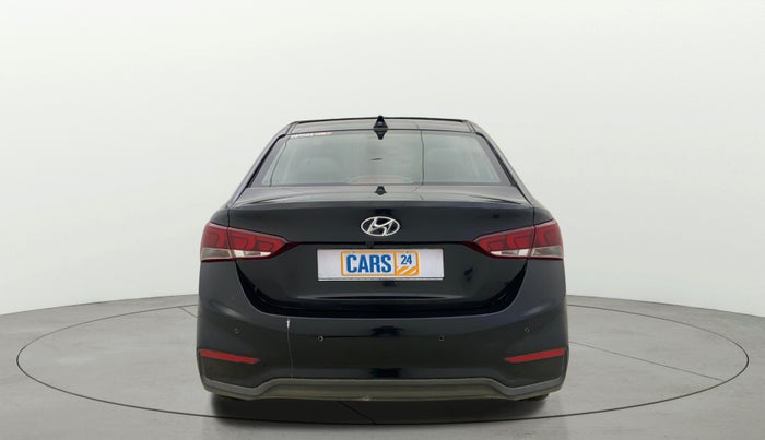 2018 Hyundai Verna 1.6 VTVT SX (O) AT, Petrol, Automatic, 69,467 km, Back/Rear