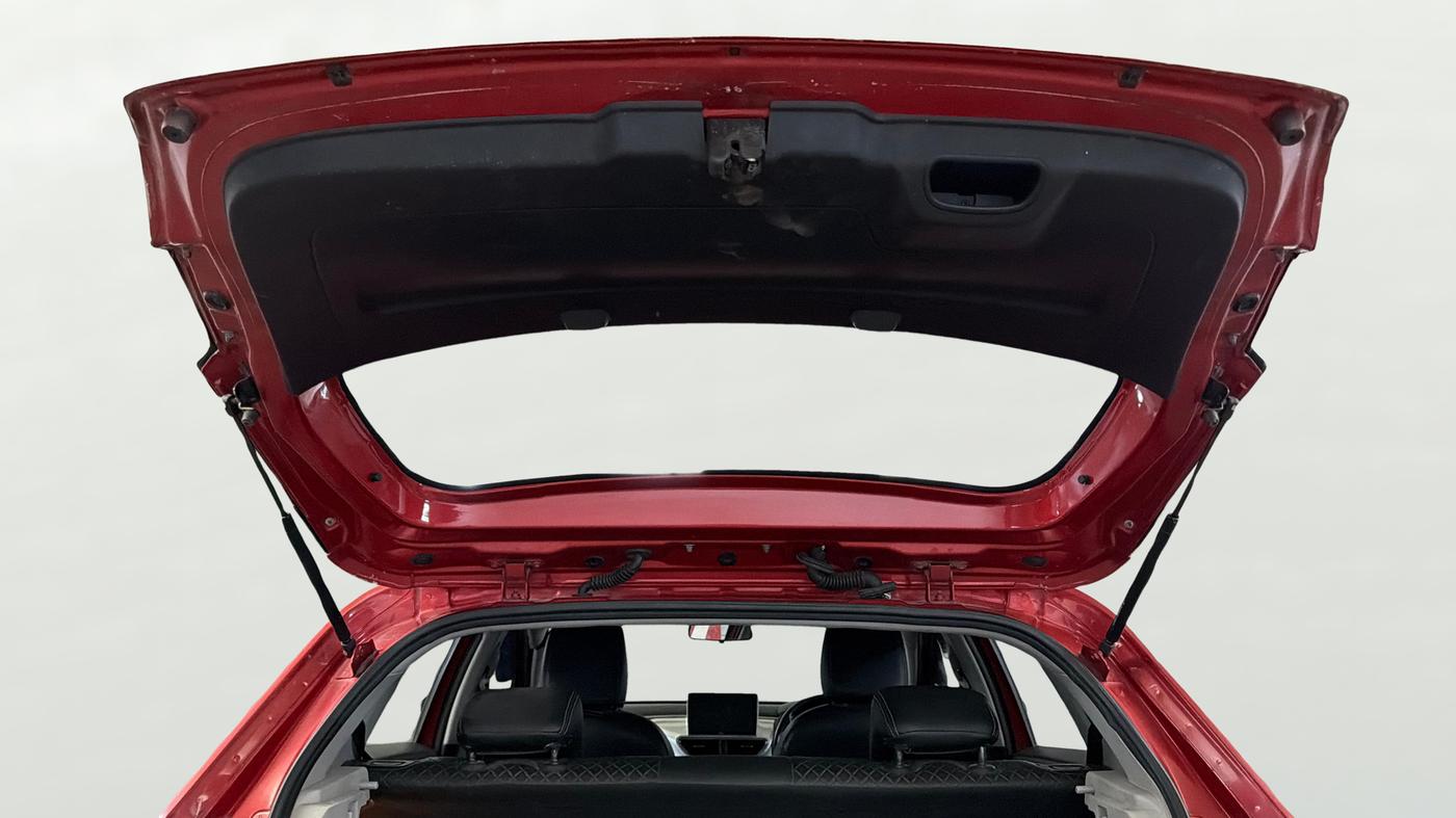 2020 Tata ALTROZ XZ PETROL, Petrol, Manual, 96,492 km, Boot Door Open