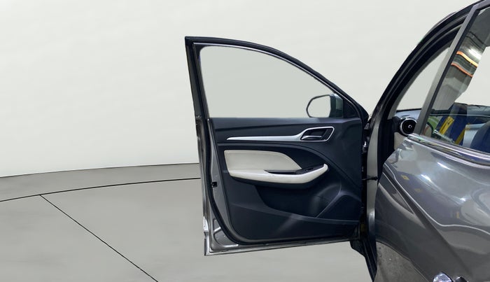 2022 MG ASTOR SHARP 1.5 MT, Petrol, Manual, 62,976 km, LHS Front Door