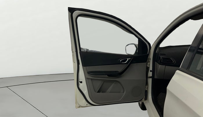 2017 Tata Tiago XZ PETROL, Petrol, Manual, 71,220 km, LHS Front Door