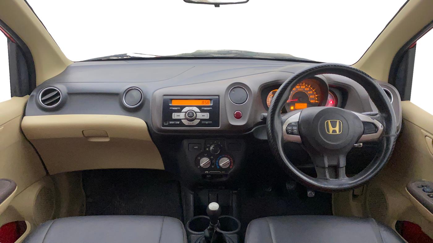 2013 Honda Brio S MT, Petrol, Manual, 75,030 km, Dashboard