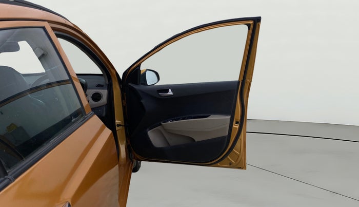 2015 Hyundai Grand i10 ASTA AT 1.2 KAPPA VTVT, Petrol, Automatic, 52,112 km, RHS Front Door