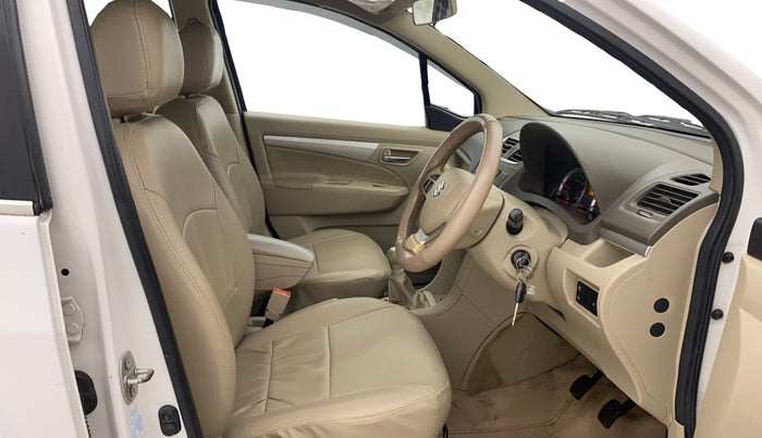 2018 Maruti Ertiga VXI, Petrol, Manual, 75,673 km, Right Side Front Door Cabin