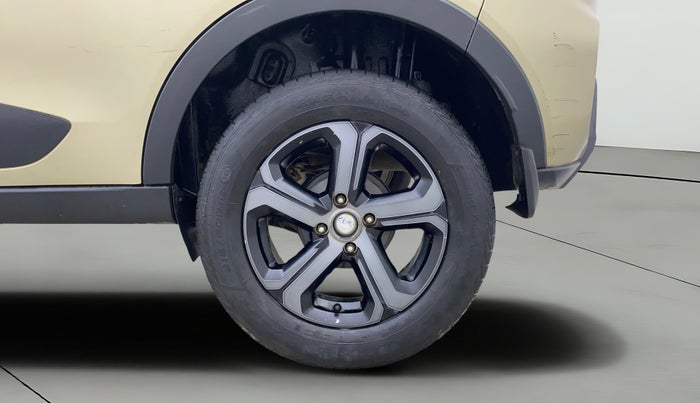 2022 Tata NEXON XZA PLUS (PREMIUM) KAZIRANGA DIESEL, Diesel, Automatic, 68,688 km, Left Rear Wheel