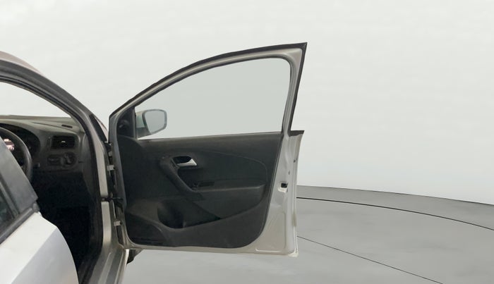 2015 Volkswagen Polo TRENDLINE 1.2L PETROL, Petrol, Manual, 44,879 km, RHS Front Door