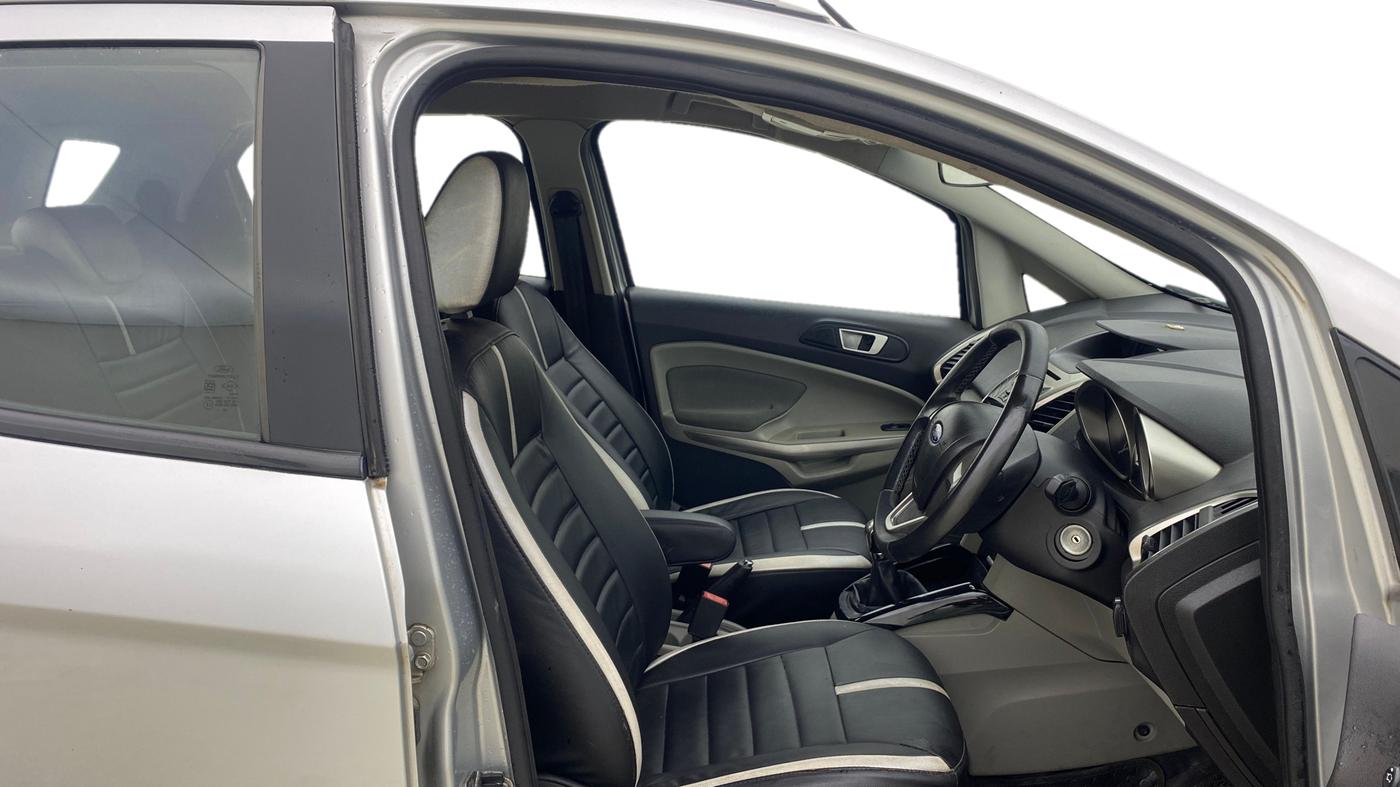 2015 Ford Ecosport TITANIUM 1.0L ECOBOOST, Petrol, Manual, 74,863 km, Right Side Front Door Cabin