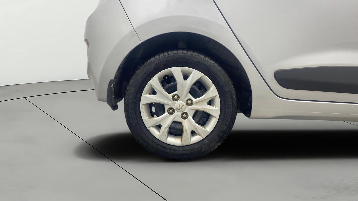 2014 Hyundai Grand i10 SPORTZ 1.2 KAPPA VTVT, Petrol, Manual, 73,666 km, Right Rear Wheel