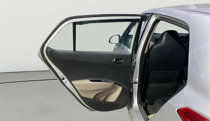 2016 Hyundai Grand i10 MAGNA AT 1.2 KAPPA VTVT, CNG, Automatic, 1,04,652 km, LHS Rear Door