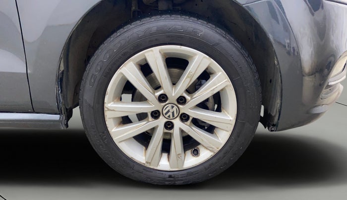 2015 Volkswagen Polo GT TSI AT, Petrol, Automatic, 74,694 km, Right Front Wheel