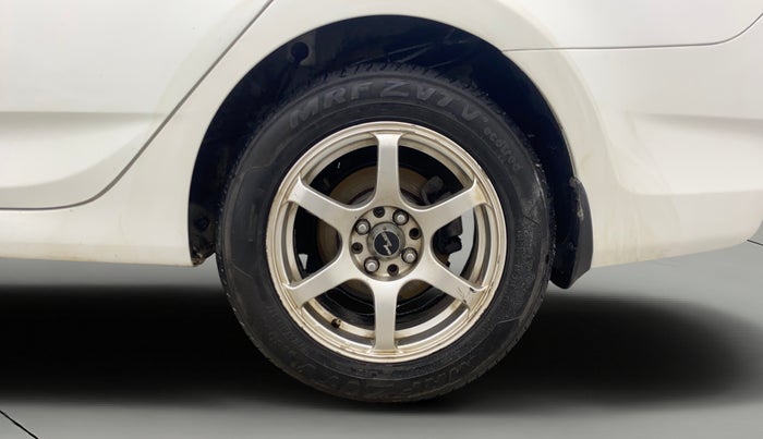 2013 Hyundai Verna FLUIDIC VTVT 1.6 EX AT, Petrol, Automatic, 91,928 km, Left Rear Wheel