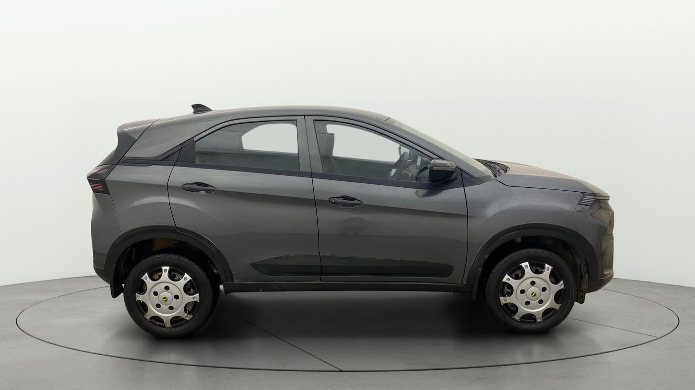 2024 Tata NEXON Smart Plus 1.2 Revotron 6 AMT, Petrol, Automatic, 6,297 km, Right Side View