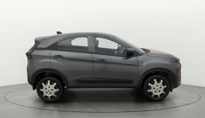 2024 Tata NEXON Smart Plus 1.2 Revotron 6 AMT, Petrol, Automatic, 6,297 km, Right Side View