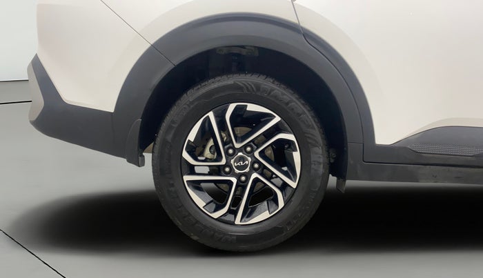 2024 KIA CARENS Prestige Plus (O) 1.5 Turbo DCT 7 STR, Petrol, Automatic, 14,306 km, Right Rear Wheel