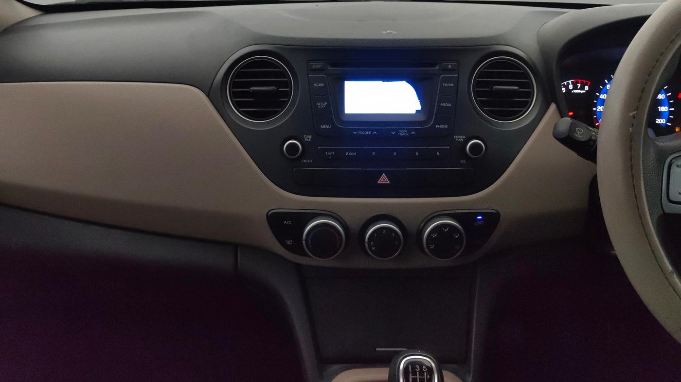 2014 Hyundai Xcent S (O) 1.2, Petrol, Manual, 48,896 km, Air Conditioner