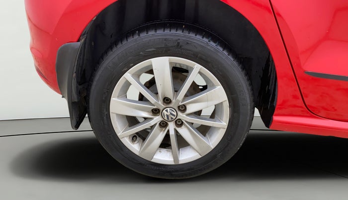 2015 Volkswagen Polo HIGHLINE1.2L, Petrol, Manual, 60,707 km, Right Rear Wheel