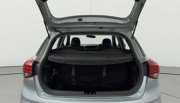 2018 Hyundai Elite i20 SPORTZ 1.2, CNG, Manual, 69,687 km, Boot Open Zoomed View