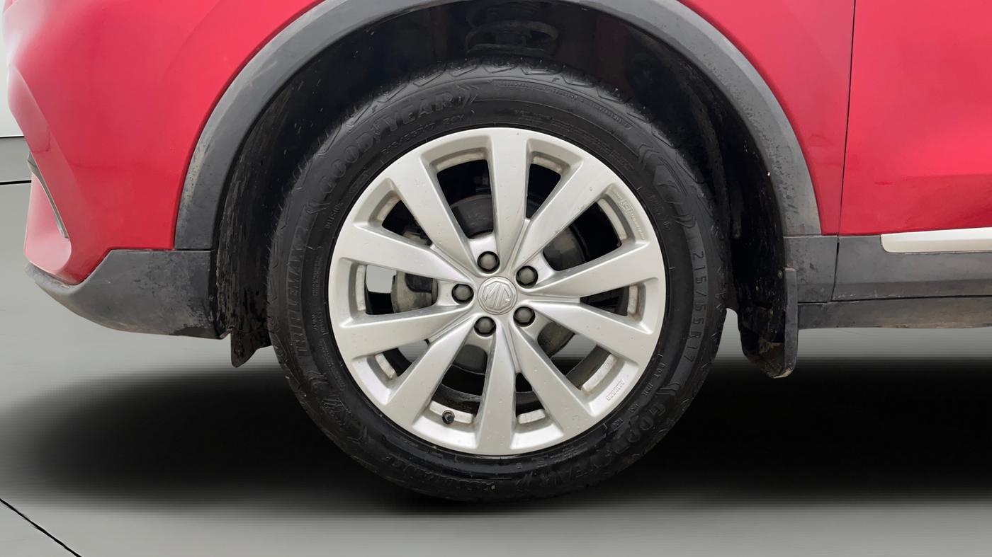 2024 MG ASTOR Select 1.5 MT, Petrol, Manual, 12,206 km, Left Front Wheel