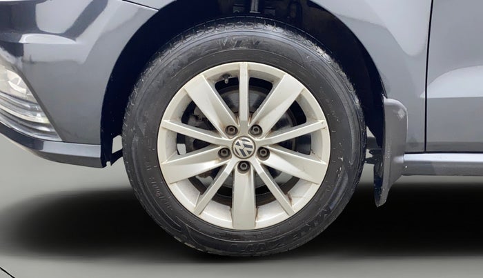 2017 Volkswagen Ameo HIGHLINE PLUS 1.0L 16 ALLOY, Petrol, Manual, 69,025 km, Left Front Wheel