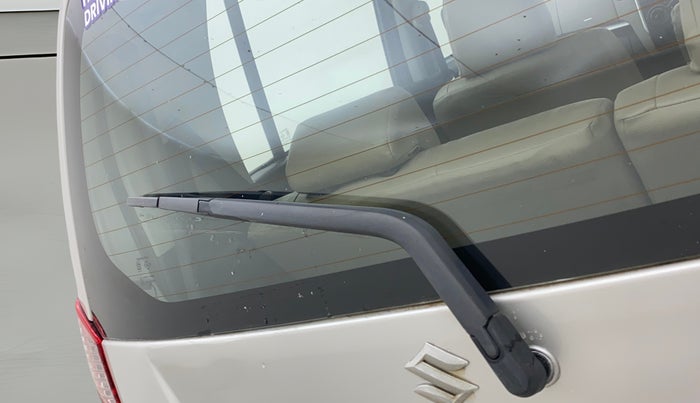 2015 Maruti Wagon R 1.0 VXI, Petrol, Manual, 1,05,396 km, Rear Wiper