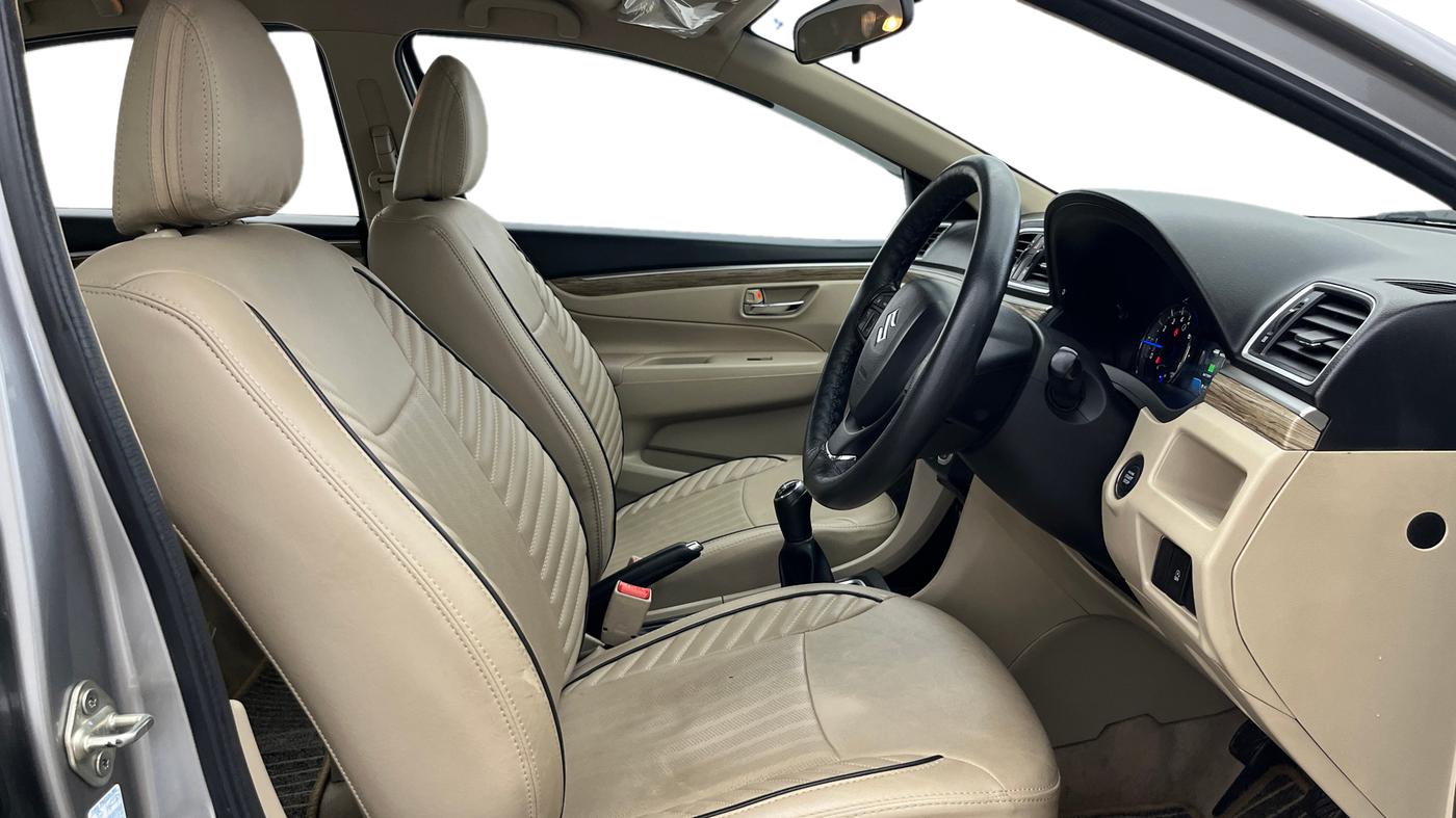 2021 Maruti Ciaz ZETA 1.5 SHVS MT PETROL, Petrol, Manual, 17,578 km, Right Side Front Door Cabin