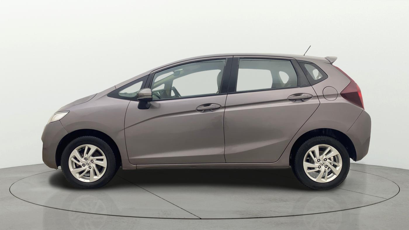 2016 Honda Jazz 1.5L I-DTEC V, Diesel, Manual, 1,35,410 km, Left Side