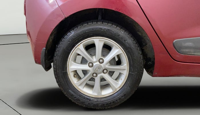 2015 Hyundai Grand i10 ASTA AT 1.2 KAPPA VTVT, Petrol, Automatic, 27,277 km, Right Rear Wheel