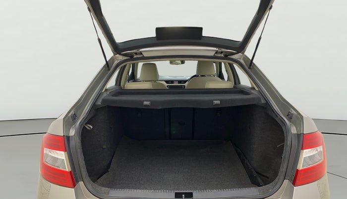 2014 Skoda Octavia AMBITION 1.4 TSI, Petrol, Manual, 65,493 km, Boot Open Zoomed View