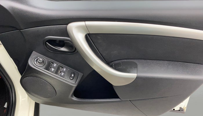 2019 Renault Duster RXS OPT CVT, Petrol, Automatic, 34,939 km, Driver Side Door Panels Control