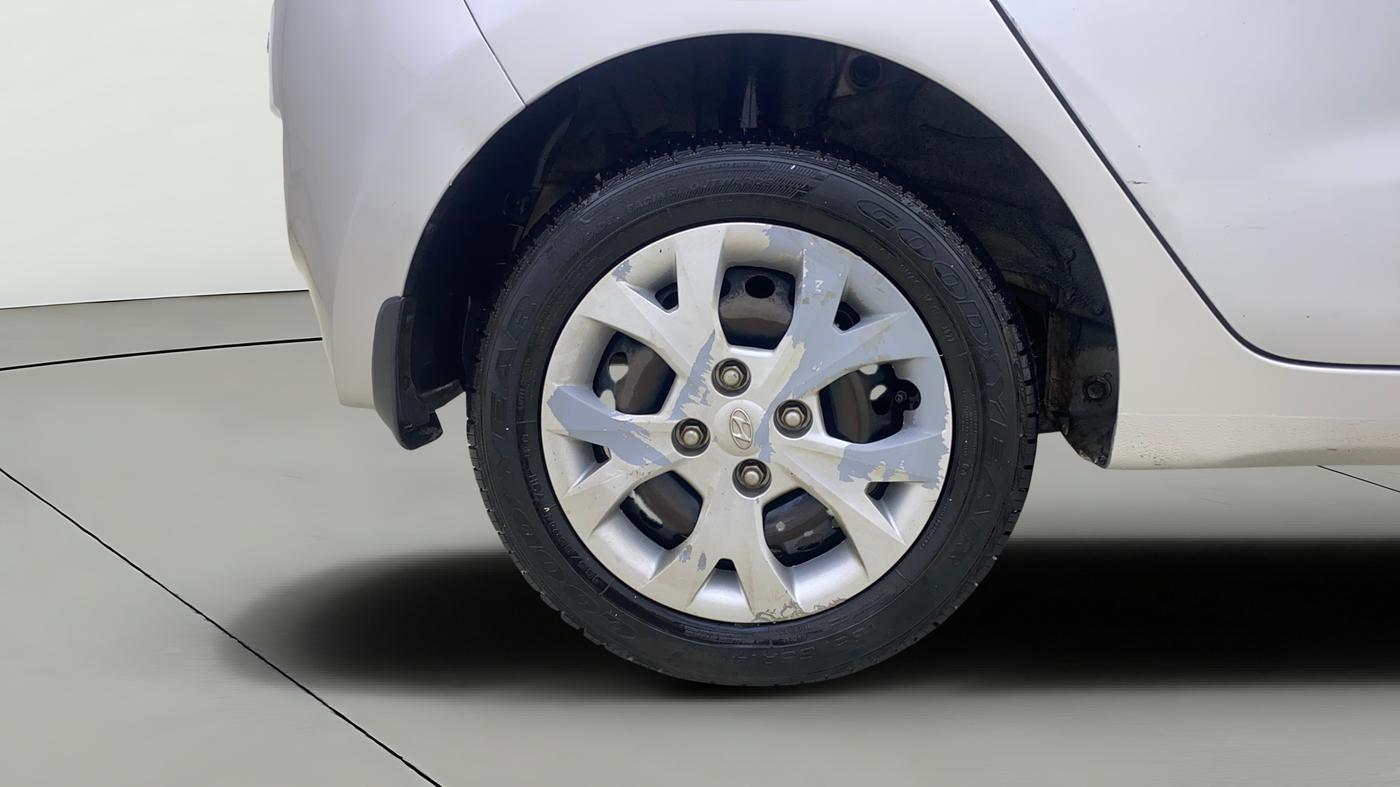 2016 Hyundai Grand i10 MAGNA AT 1.2 KAPPA VTVT, Petrol, Automatic, 56,046 km, Right Rear Wheel