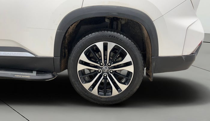 2023 MG HECTOR SAVVY PRO 1.5 TURBO CVT PETROL, Petrol, Automatic, 37,173 km, Left Rear Wheel