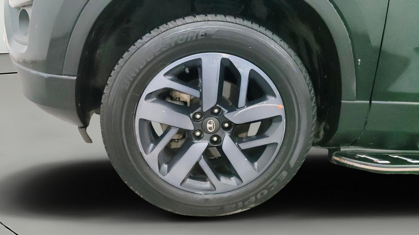 2022 Tata Safari XZA PLUS, Diesel, Automatic, 52,660 km, Left Front Wheel