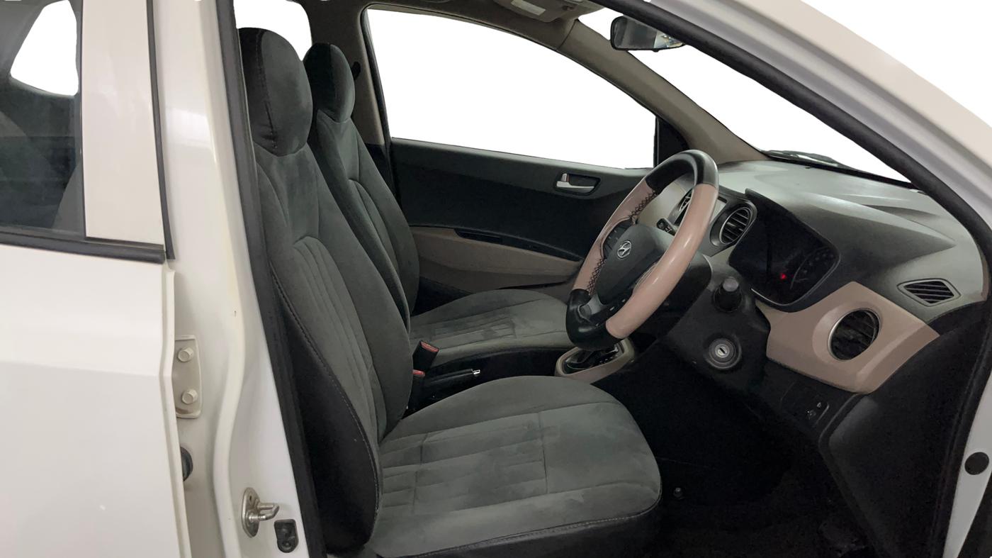 2019 Hyundai Grand i10 SPORTZ (O) AT 1.2 KAPPA VTVT, Petrol, Automatic, 59,776 km, Right Side Front Door Cabin