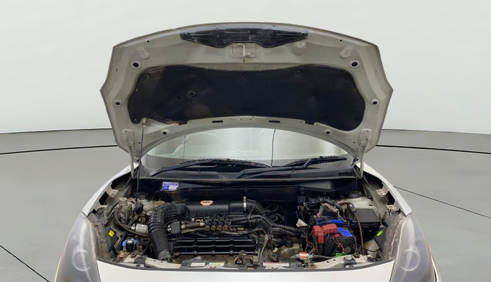 2020 Maruti Swift VXI AMT, CNG, Automatic, 76,355 km, Open Bonet