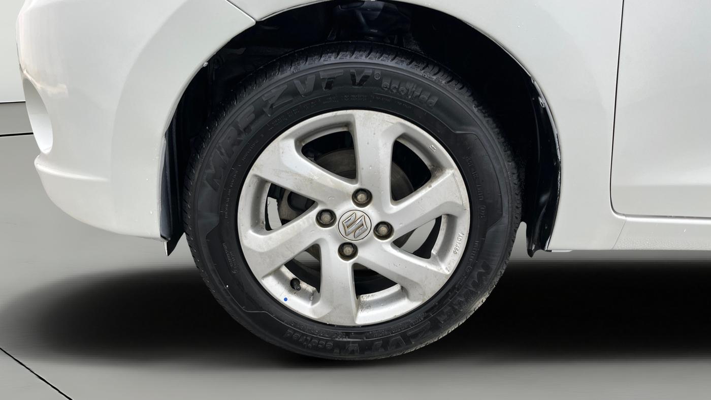2015 Maruti Celerio ZXI (O), Petrol, Manual, 1,47,447 km, Left Front Wheel