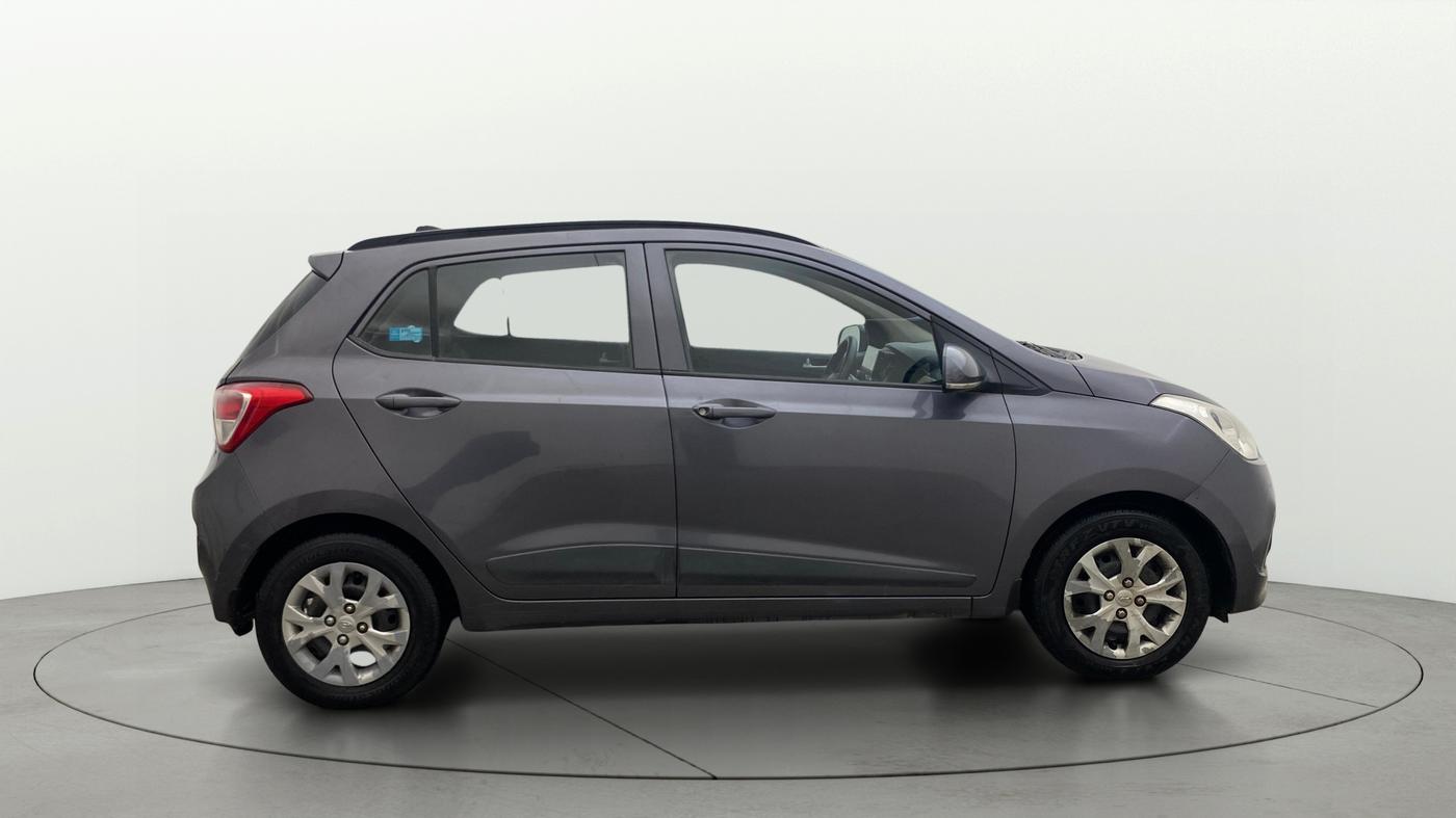 2016 Hyundai Grand i10 SPORTZ 1.2 KAPPA VTVT, Petrol, Manual, 65,236 km, Right Side View