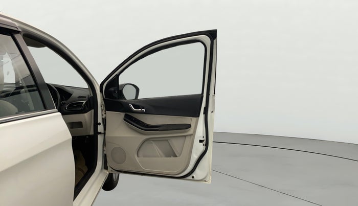 2023 Tata TIGOR XZ PLUS LEATHERETTE, Petrol, Manual, 28,096 km, RHS Front Door