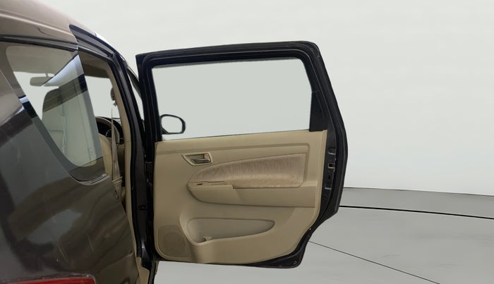 2014 Maruti Ertiga VXI CNG, CNG, Manual, 77,691 km, RHS Rear Door