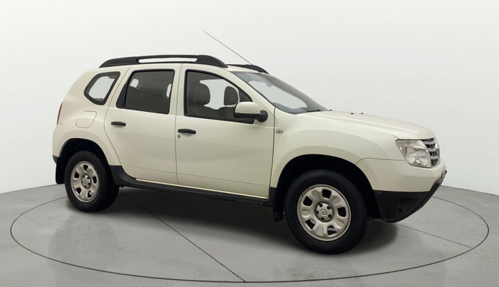 2013 Renault Duster RXE PETROL, Petrol, Manual, 54,461 km, Right Front Diagonal