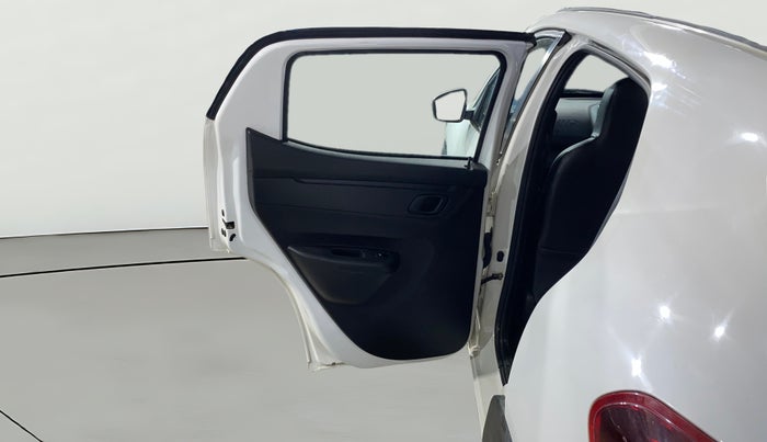 2024 Renault Kwid RXT 1.0 AMT, Petrol, Automatic, 10,574 km, LHS Rear Door