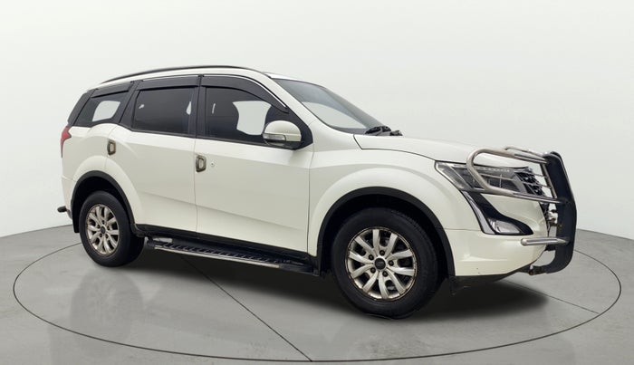 2019 Mahindra XUV500 W9, Diesel, Manual, 66,370 km, Right Front Diagonal