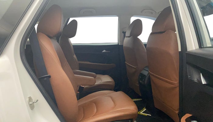 2020 MG HECTOR PLUS SMART 1.5 PETROL TURBO DCT 6-STR, Petrol, Automatic, 40,546 km, Right Side Rear Door Cabin