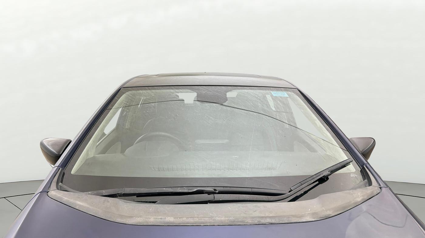 2024 Tata ALTROZ XZ + SUNROOF, Petrol, Manual, 21,970 km, Front Windshield