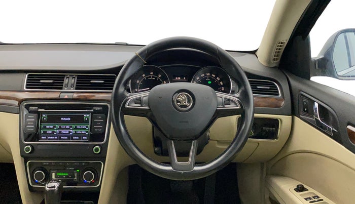 2015 Skoda Superb ELEGANCE 1.8 TSI AT, Petrol, Automatic, 71,139 km, Steering Wheel Close Up